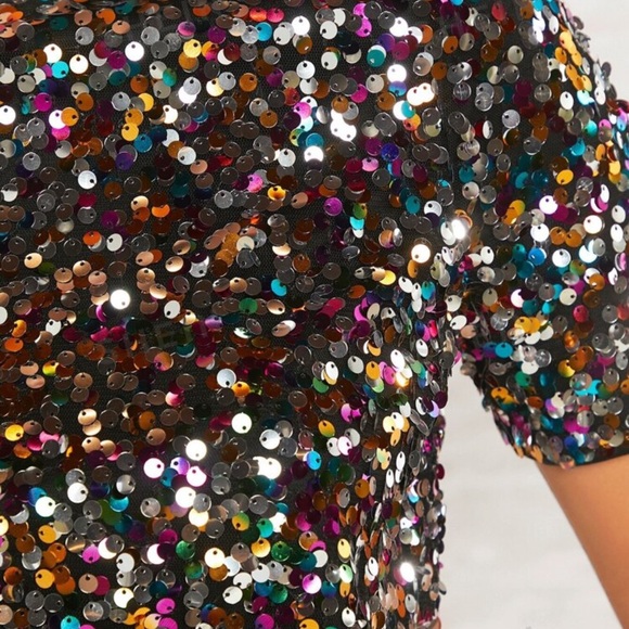 BAE Keyhole Back Sequin Top - Picture 2 of 5